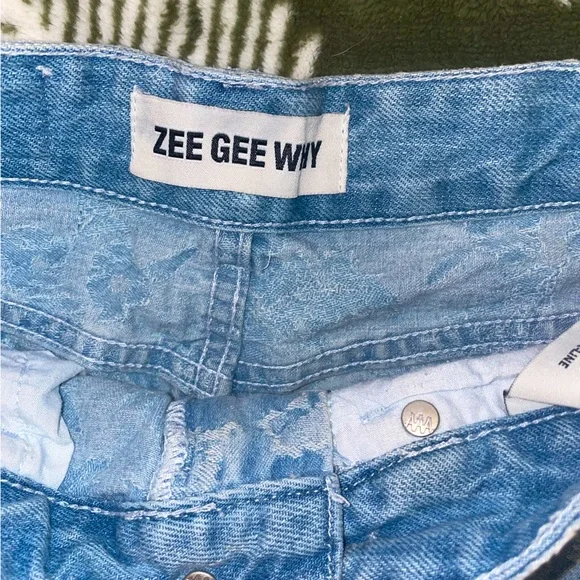 Pattern vintage style jean skirt - Picture 3 of 4